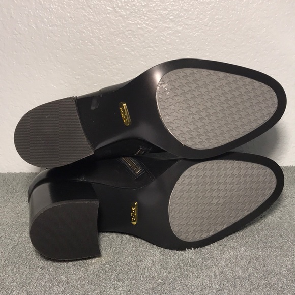 Ralph Lauren Genna Leather Ankle Booties 7B - Picture 8 of 8